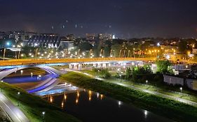Capital Towers - Apartament Modern z widokiem na rzekę